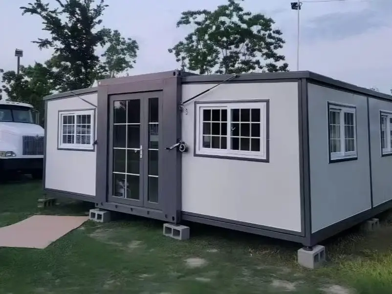 Quick‑Install Double‑Wing Expandable Prefab Container House